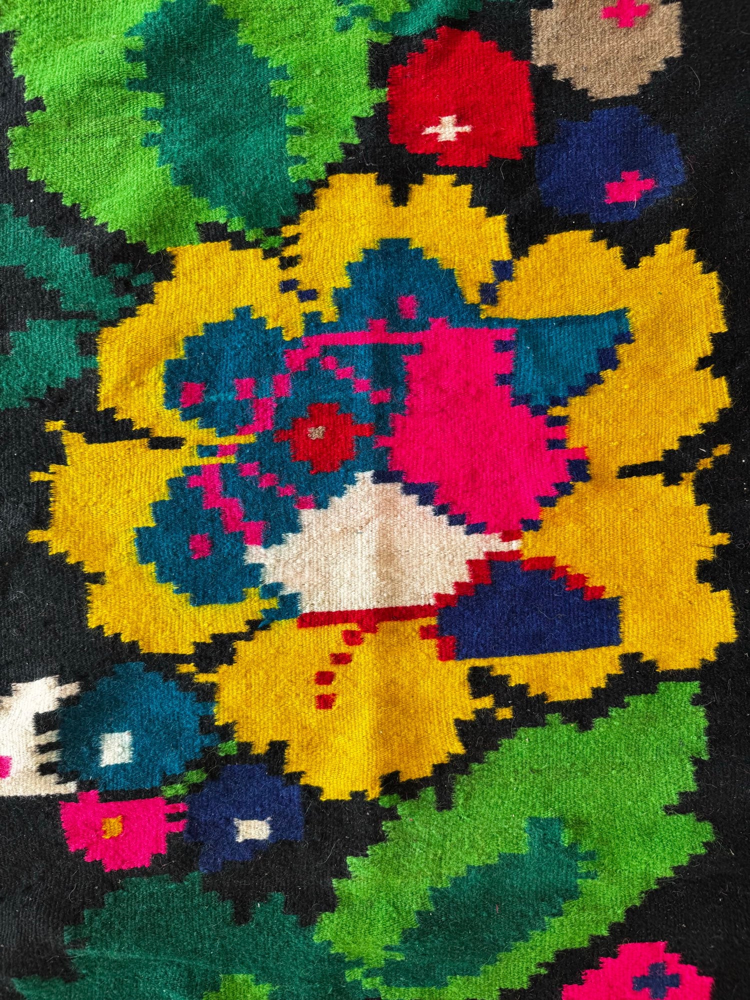 Handwoven Black Floral Romanian Wool Runner Rug, 340x77 cm, view 8