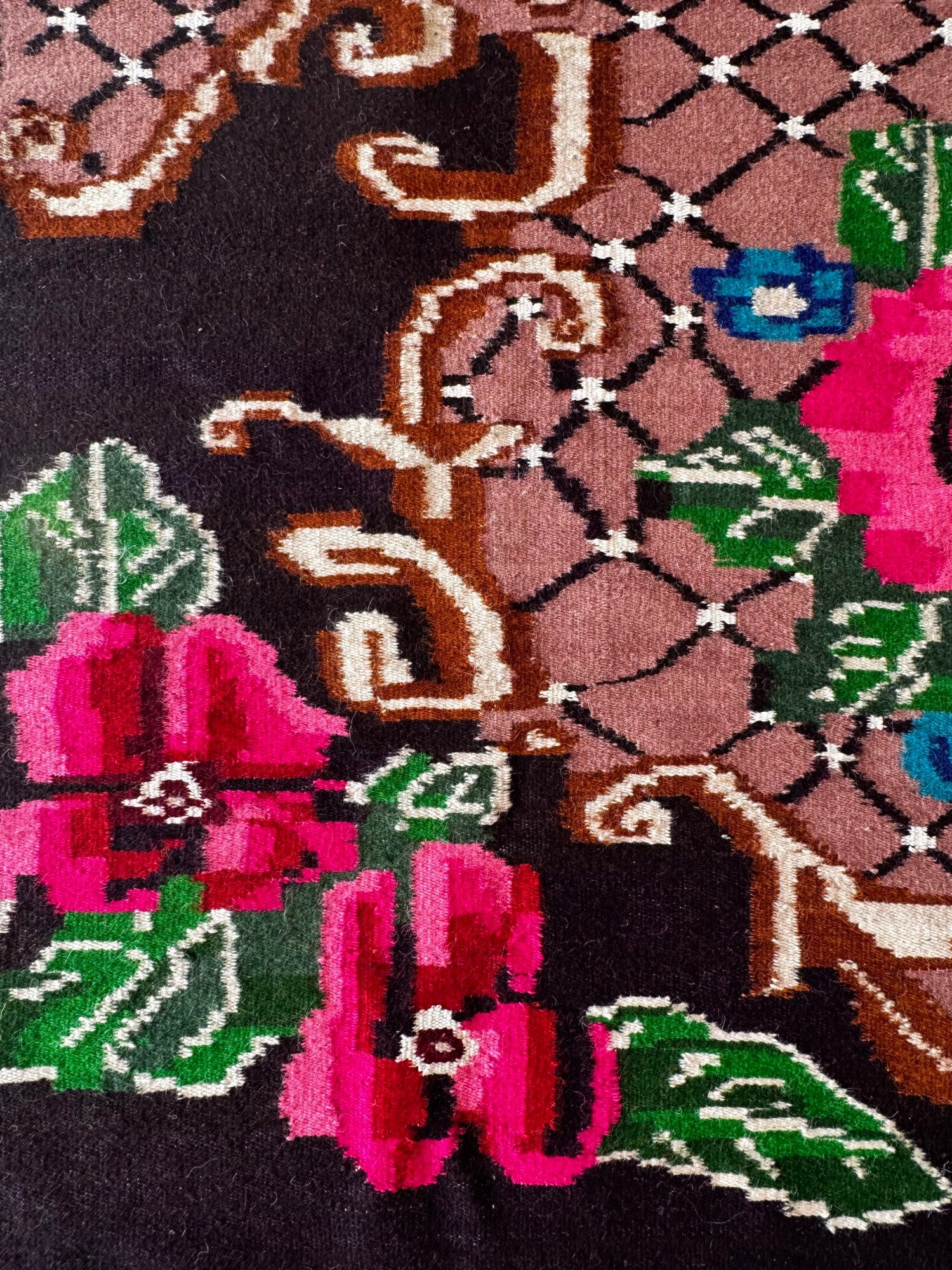 Vintage Floral Banat Wool Rug, 190x150 cm, view 7