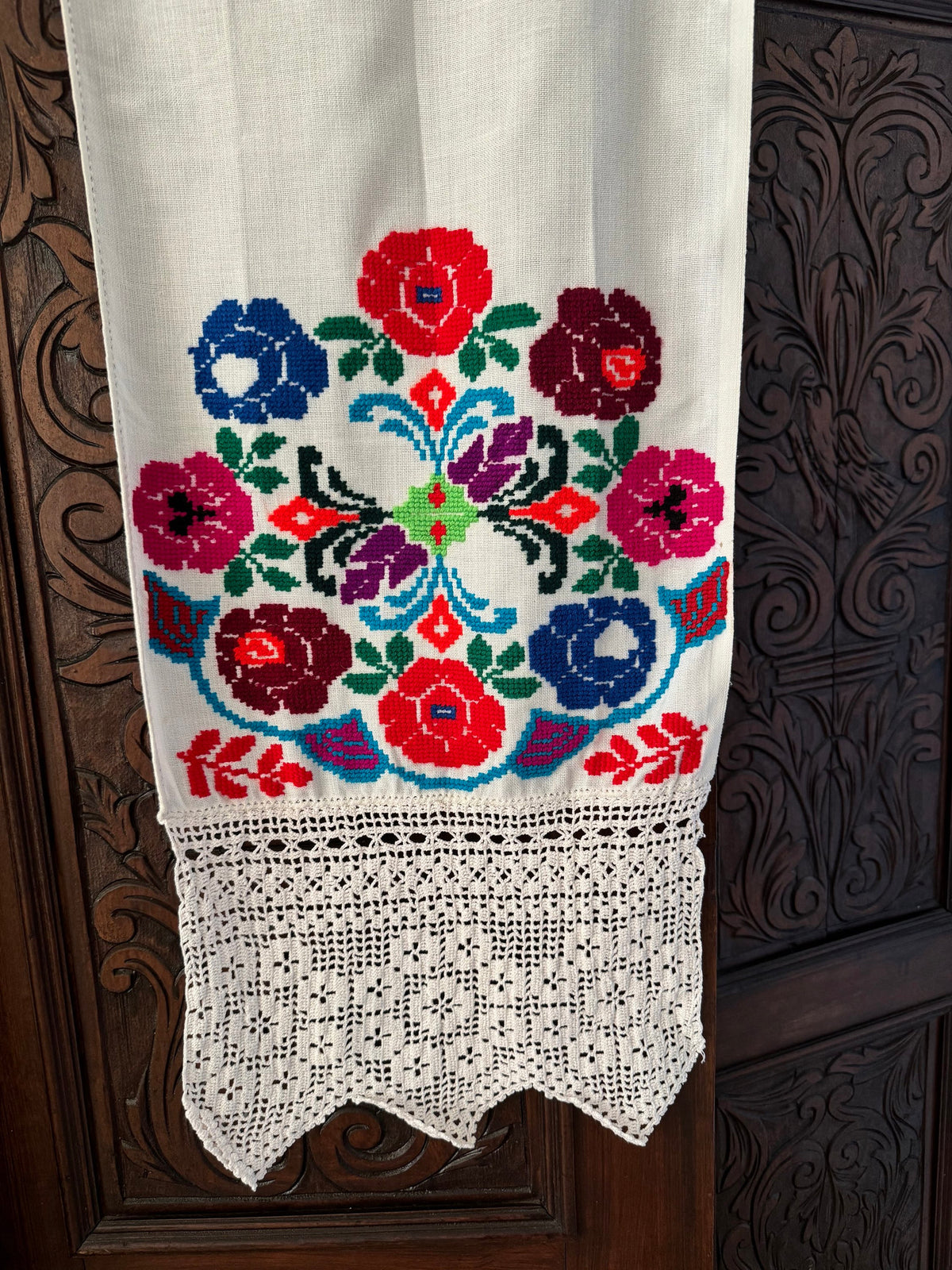 Vintage Colourful Folk Towel with Lace, 160x33 cm, view 3