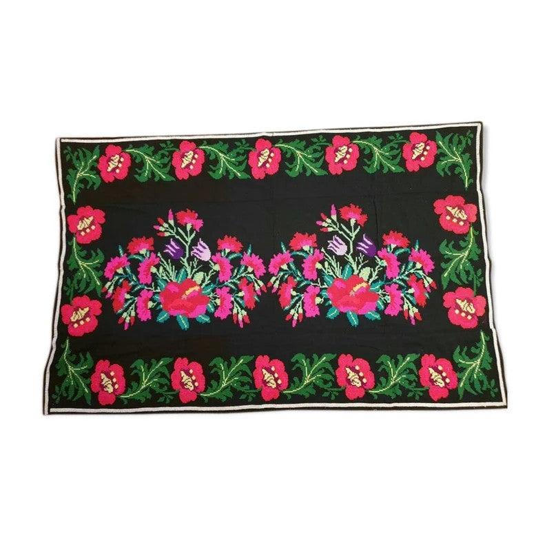 Vintage Floral Sofa Cover or Bedspread, 200x150 cm