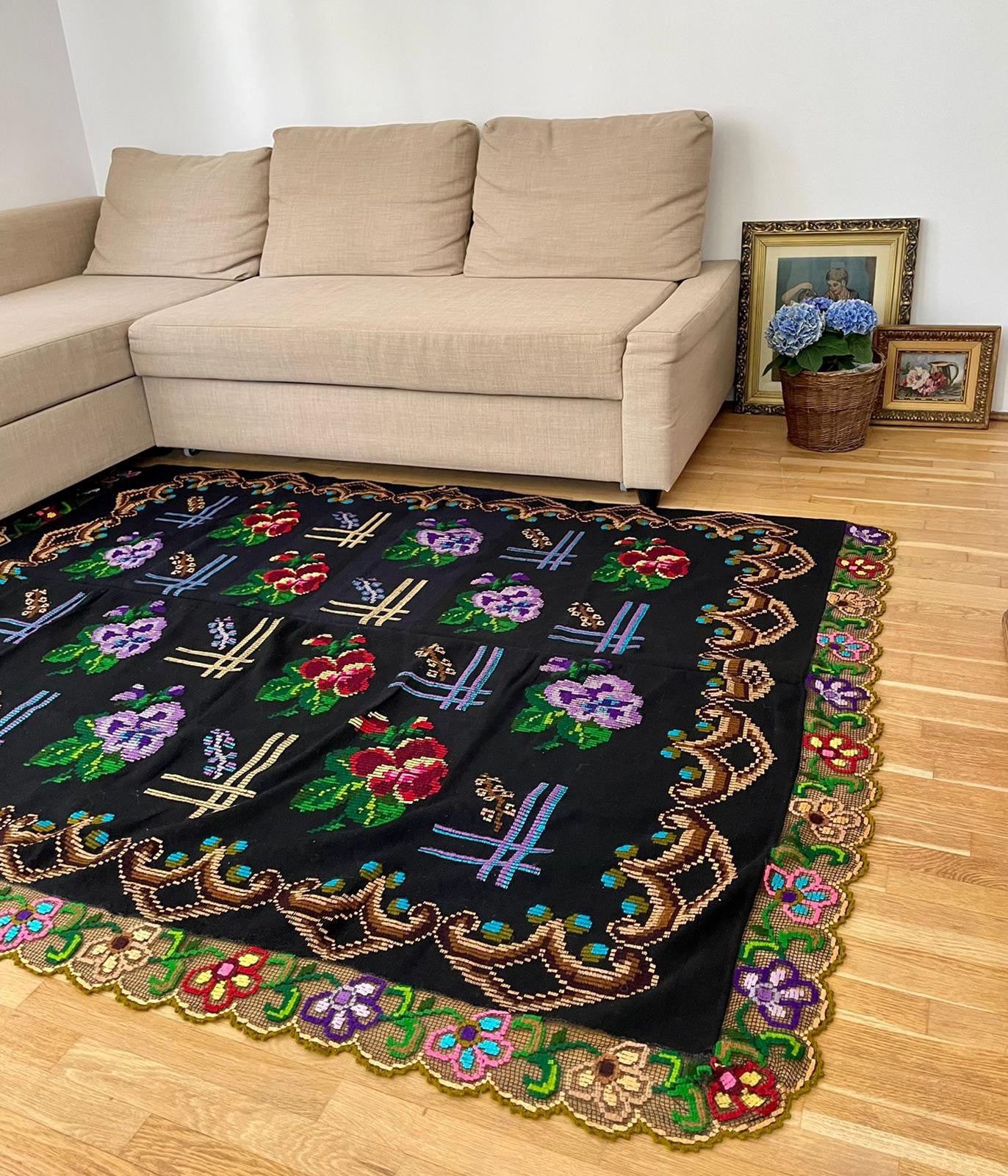 Vintage Floral Wool Bedspread or Sofa Cover, 207x158 cm, view 9