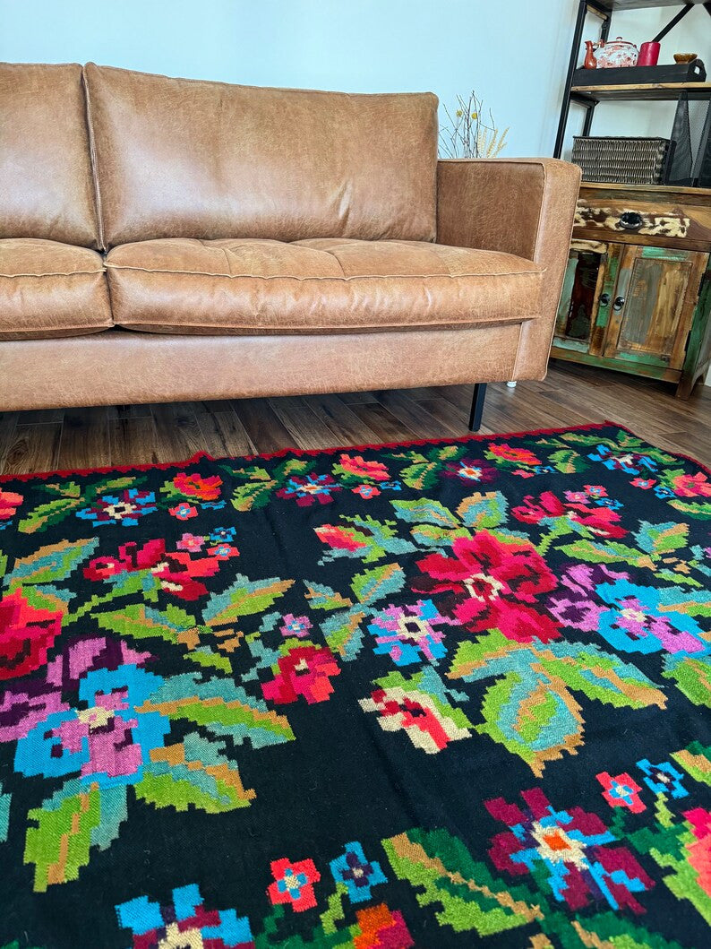 Vintage Floral Moldavian Wool Bedspread or Rug, 220x136 cm, view 2