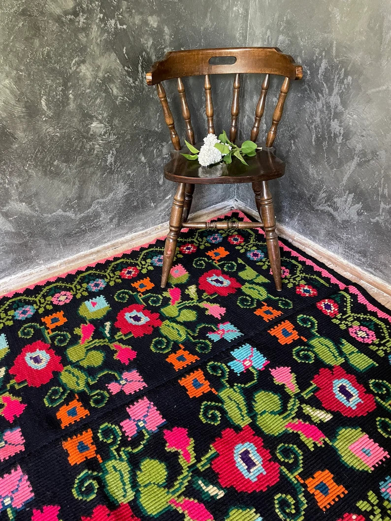 Vintage Black Floral Oltenian Wool Rug, 215x146 cm, view 3
