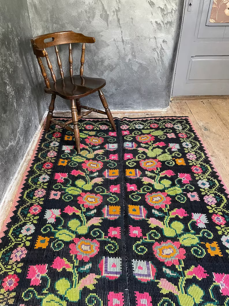 Vintage Black Floral Oltenian Wool Rug, 220x141 cm, view 3