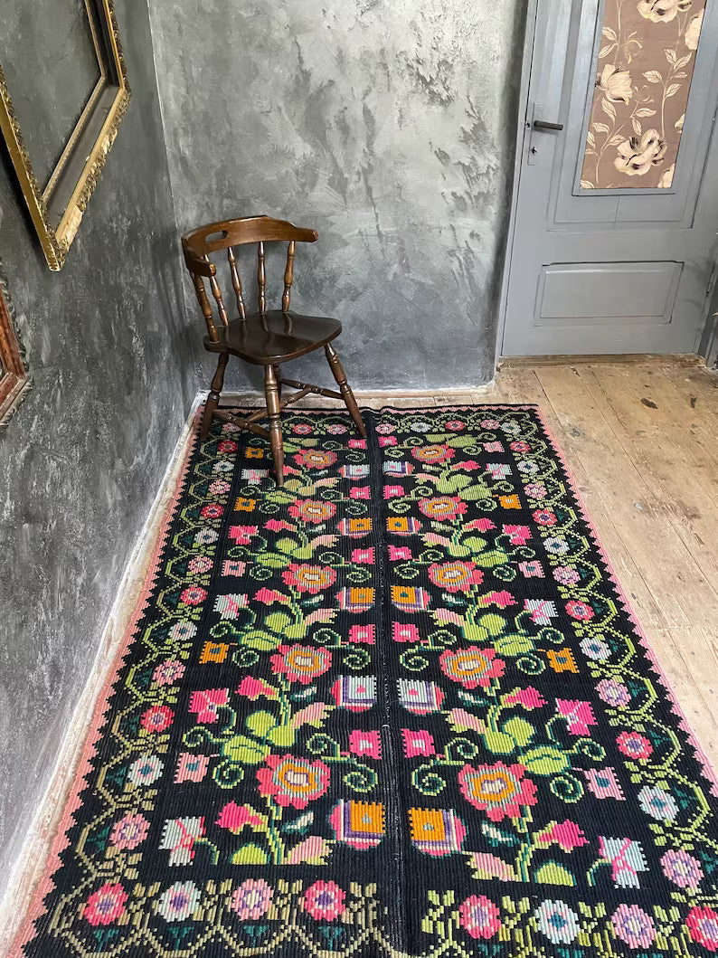 Vintage Black Floral Oltenian Wool Rug, 220x141 cm, view 6