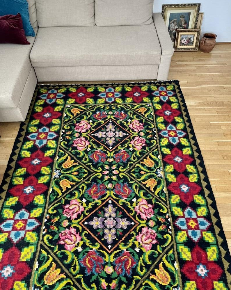Vintage Green Floral Oltenian Wool Rug, 242x166 cm, view 2