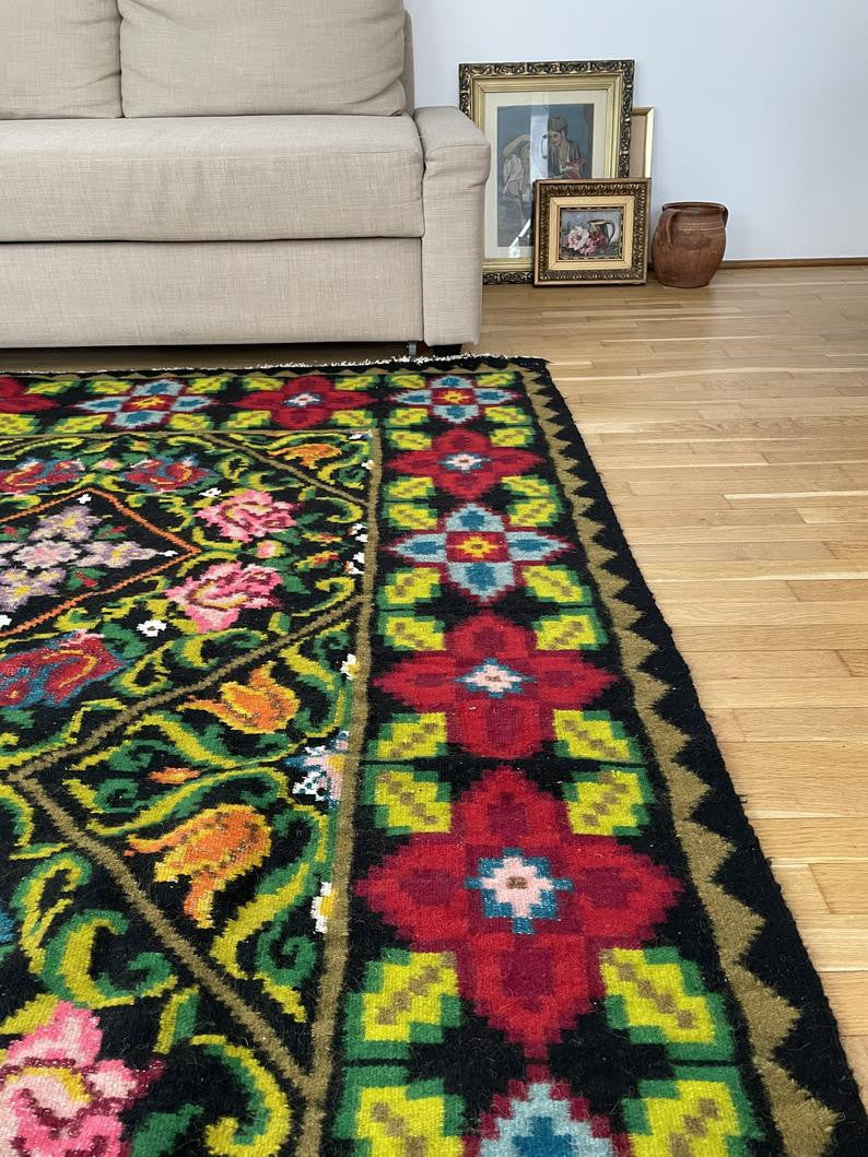 Vintage Green Floral Oltenian Wool Rug, 242x166 cm, view 4