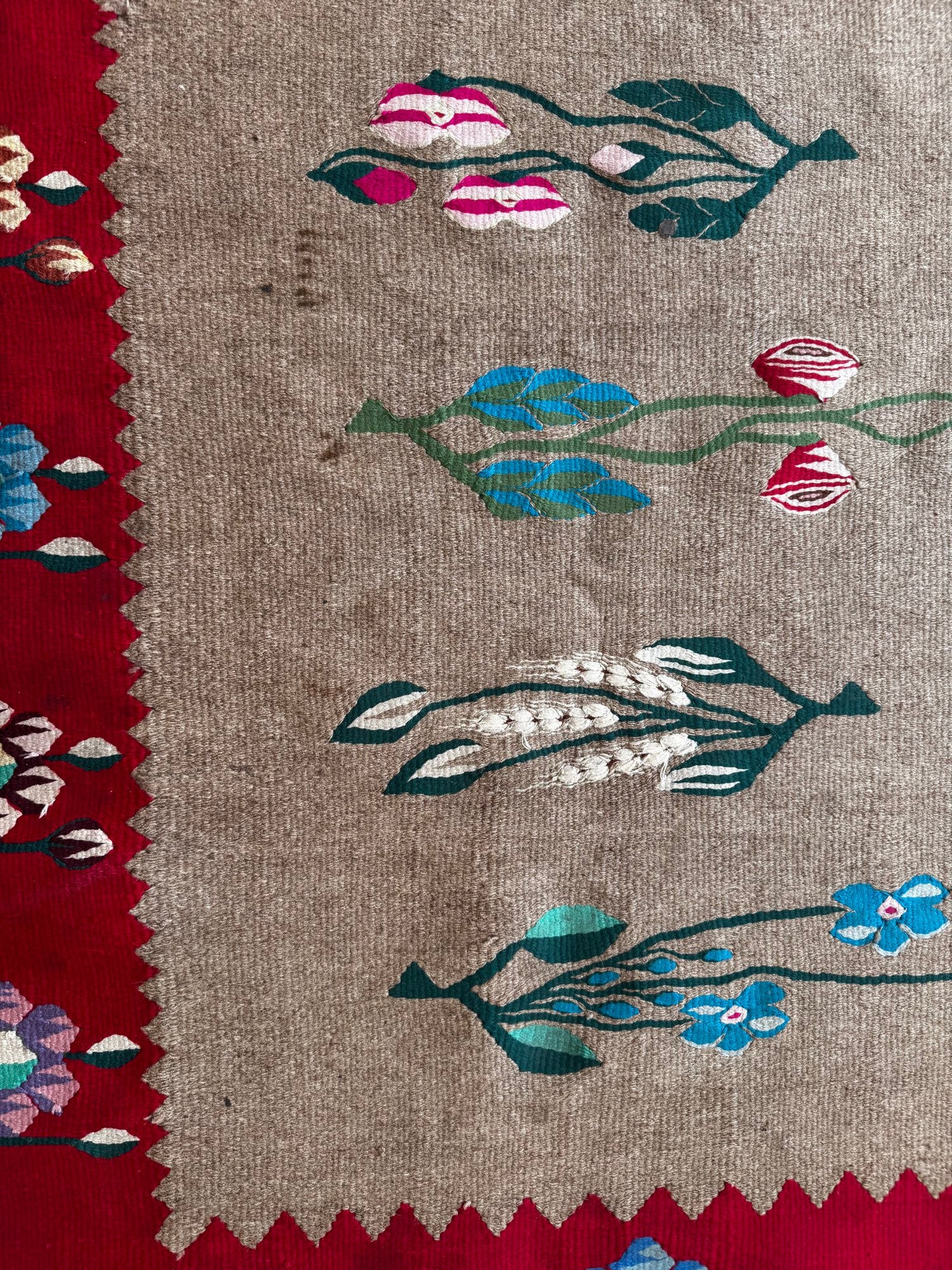 Vintage Greige Floral Oltenian Wool Rug, 265x175 cm, view 13
