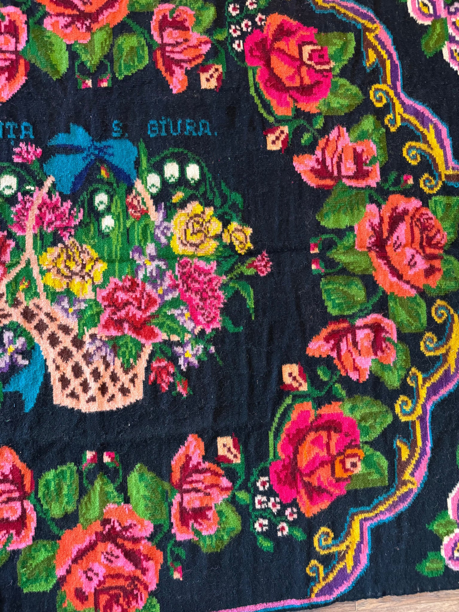 Vintage Floral Oltenian Wool Rug, 266x185 cm, view 3
