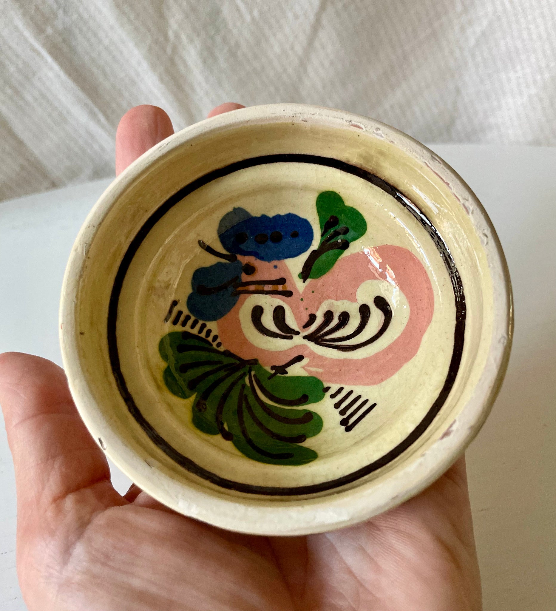 Vintage Romanian Clay Bowl with Rooster, 10 cm, view 2