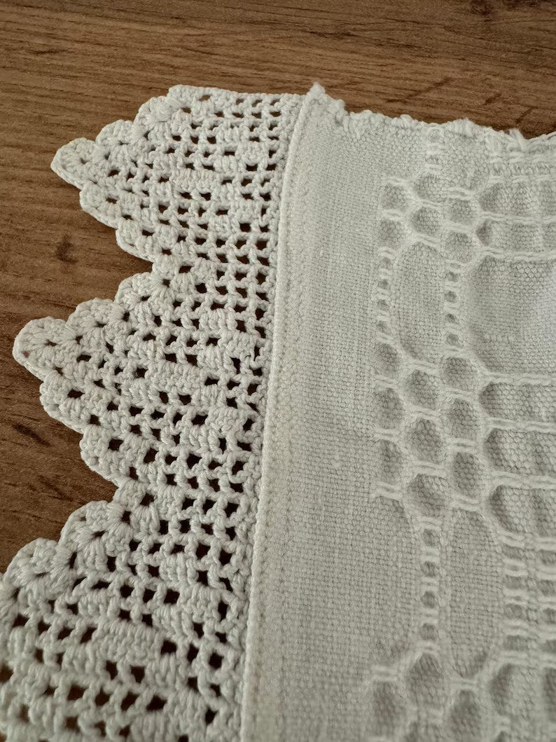 Vintage Romanian Folk Towel with Lace, 66x21 cm, view 7