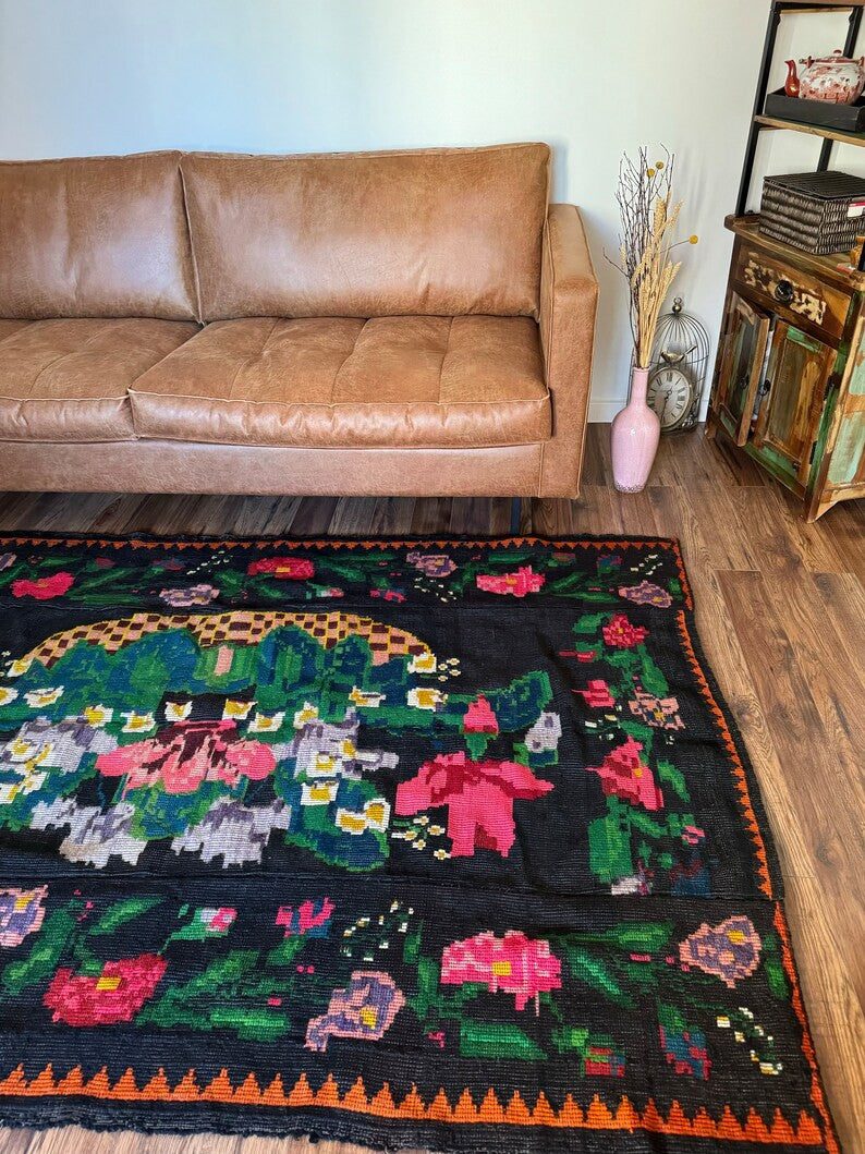 Vintage Black Floral Romanian Rug, 223x153 cm, view 3