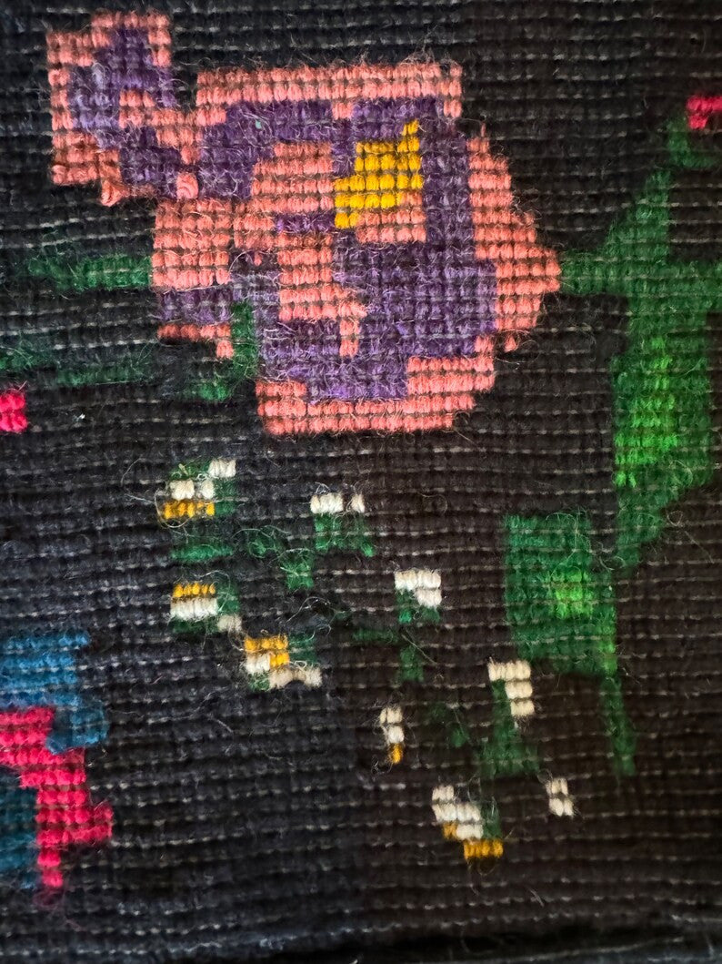 Vintage Black Floral Romanian Rug, 223x153 cm, view 7