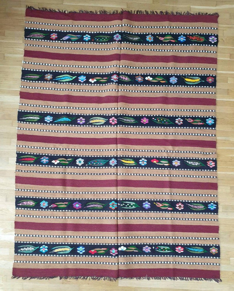 Vintage Floral Romanian Wool Bedspread or Rug, 212x150 cm, view 10