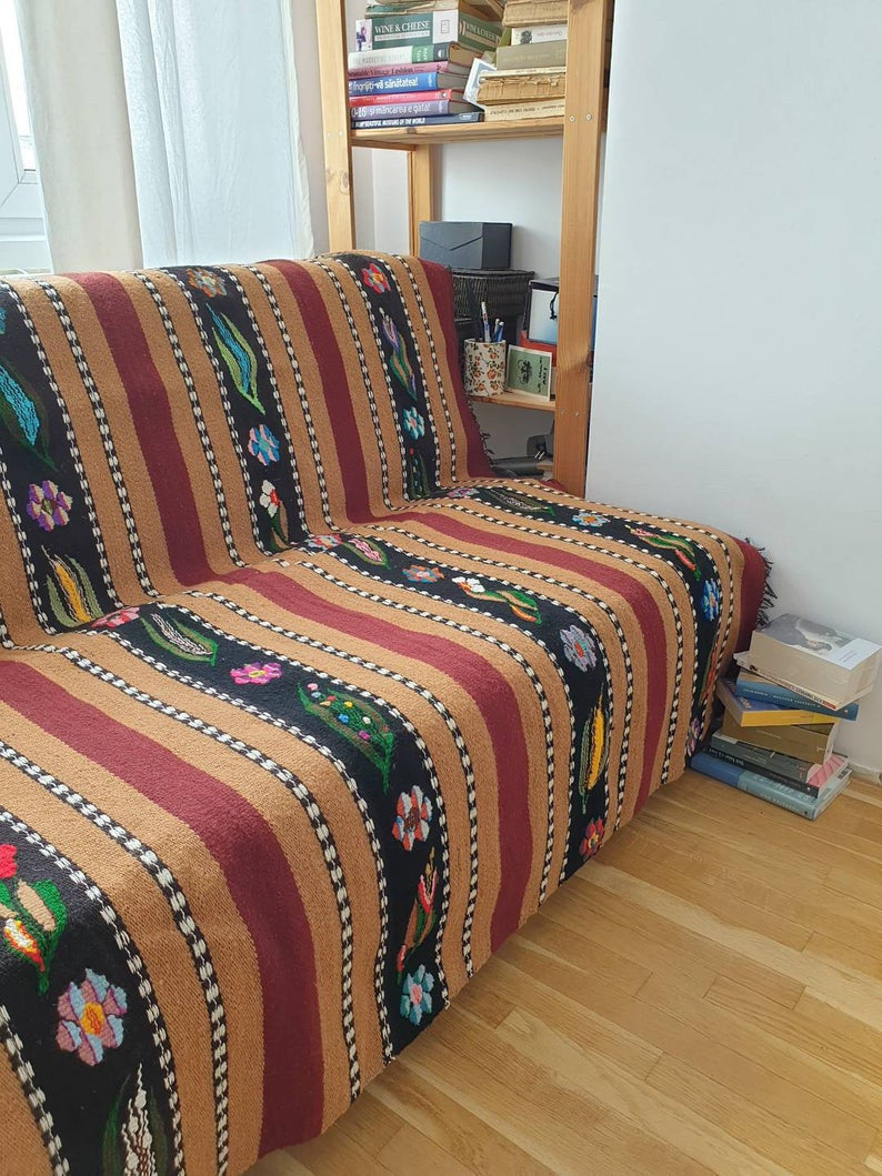 Vintage Floral Romanian Wool Bedspread or Rug, 212x150 cm, view 5