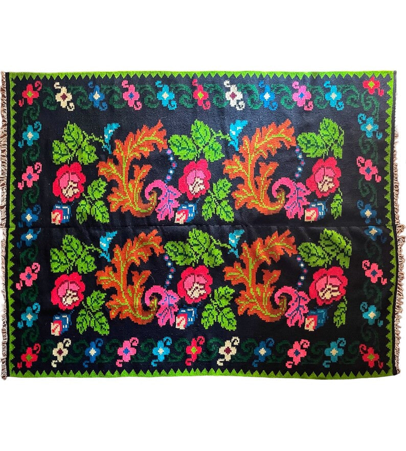 Vintage Pink Floral Romanian Wool Kilim Rug, 213x169 cm