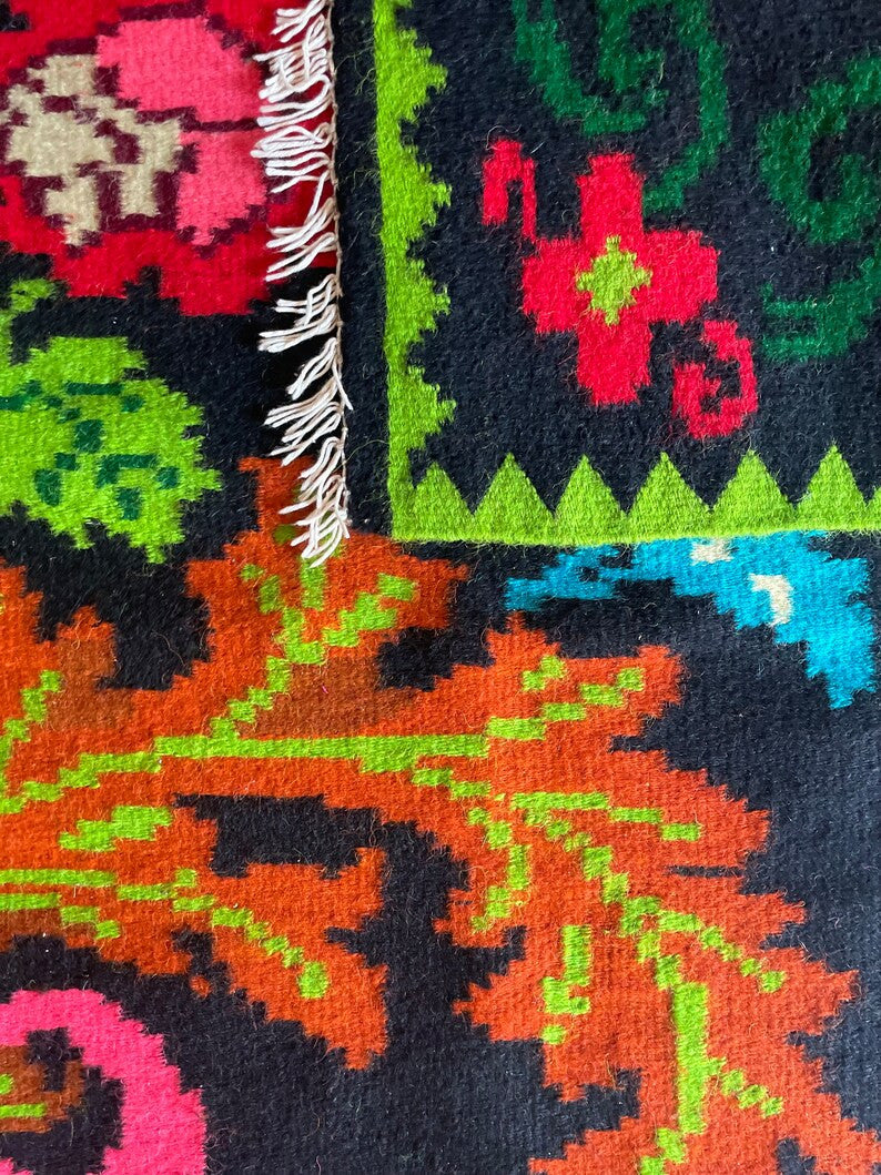 Vintage Pink Floral Romanian Wool Kilim Rug, 213x169 cm, view 8