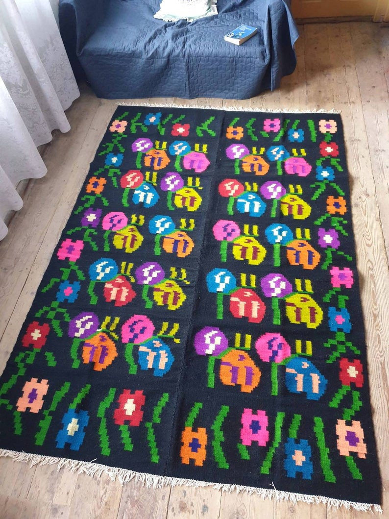 Vintage Black Floral Romanian Wool Kilim Rug, 235x160 cm, view 2