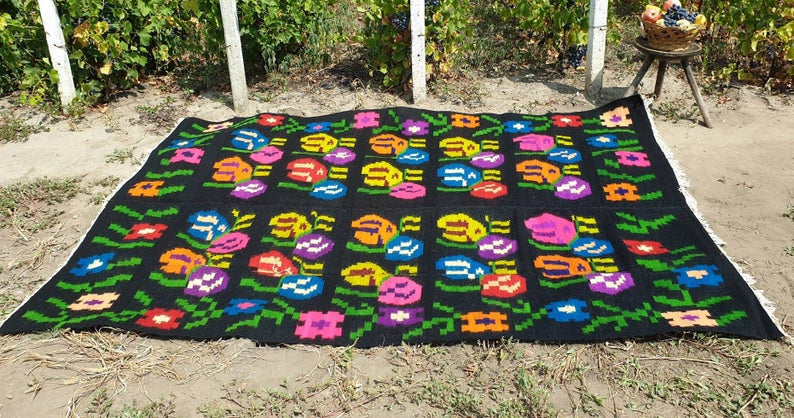 Vintage Black Floral Romanian Wool Kilim Rug, 235x160 cm, view 8