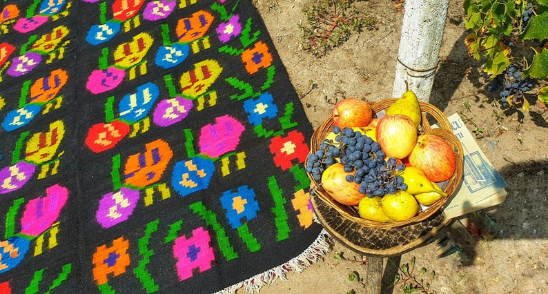 Vintage Black Floral Romanian Wool Kilim Rug, 235x160 cm, view 9