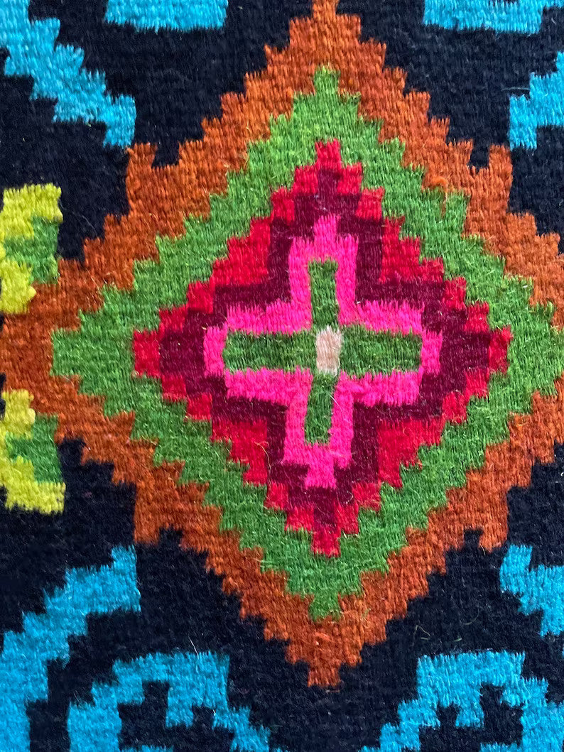 Vintage Geometric Romanian Wool Kilim Rug, 240x158 cm, view 10