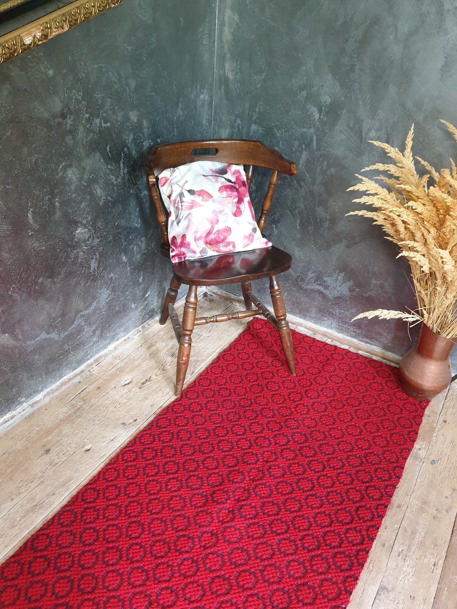 Vintage Red Floral Romanian Wool Kilim Runner, 233x76 cm, view 3