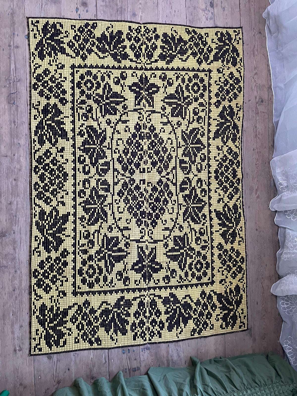 Vintage Yellow Floral Romanian Wool Rug, 196x132 cm, view 8