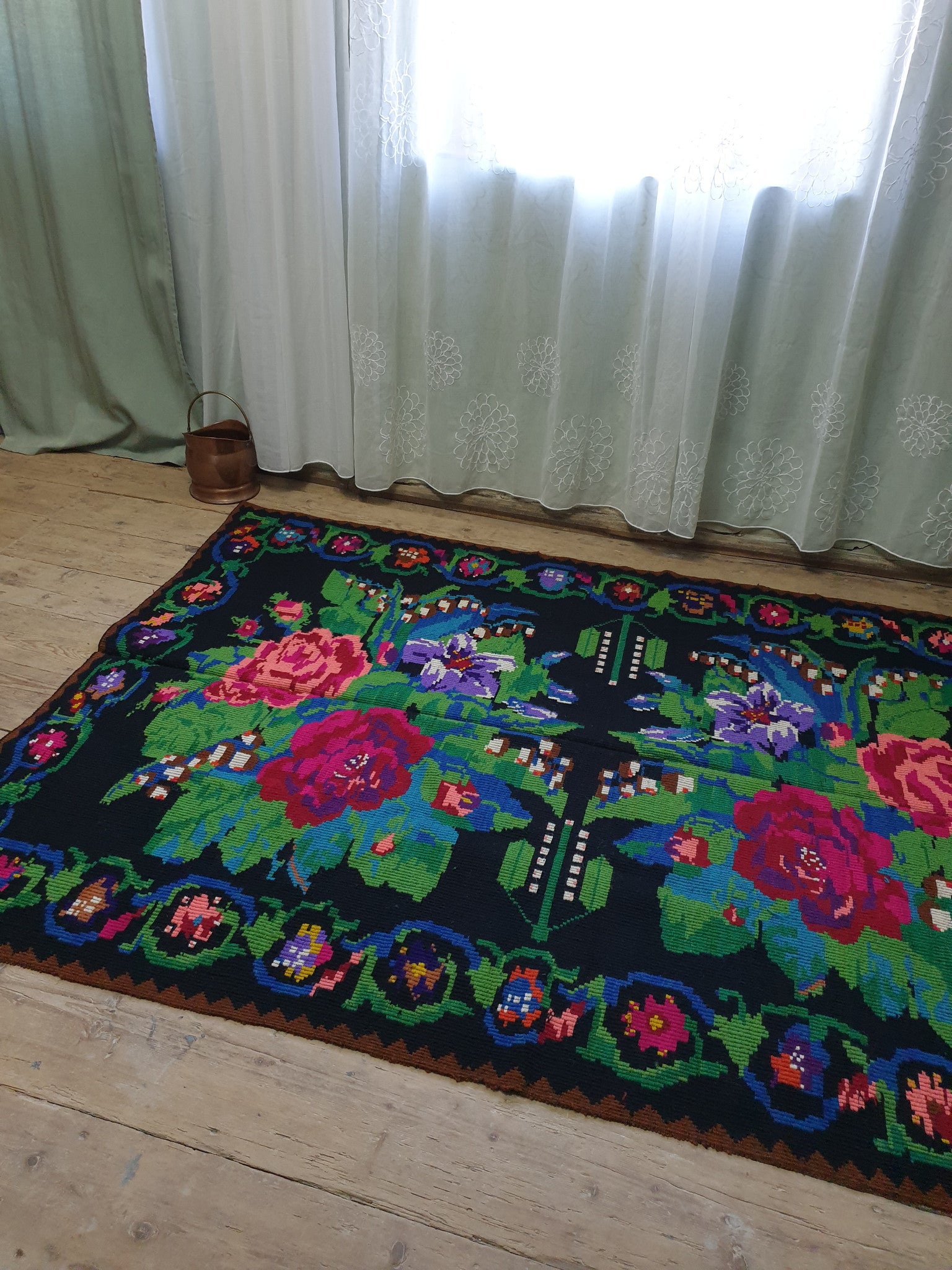 Vintage Green Floral Romanian Wool Rug, 218x150 cm, view 13