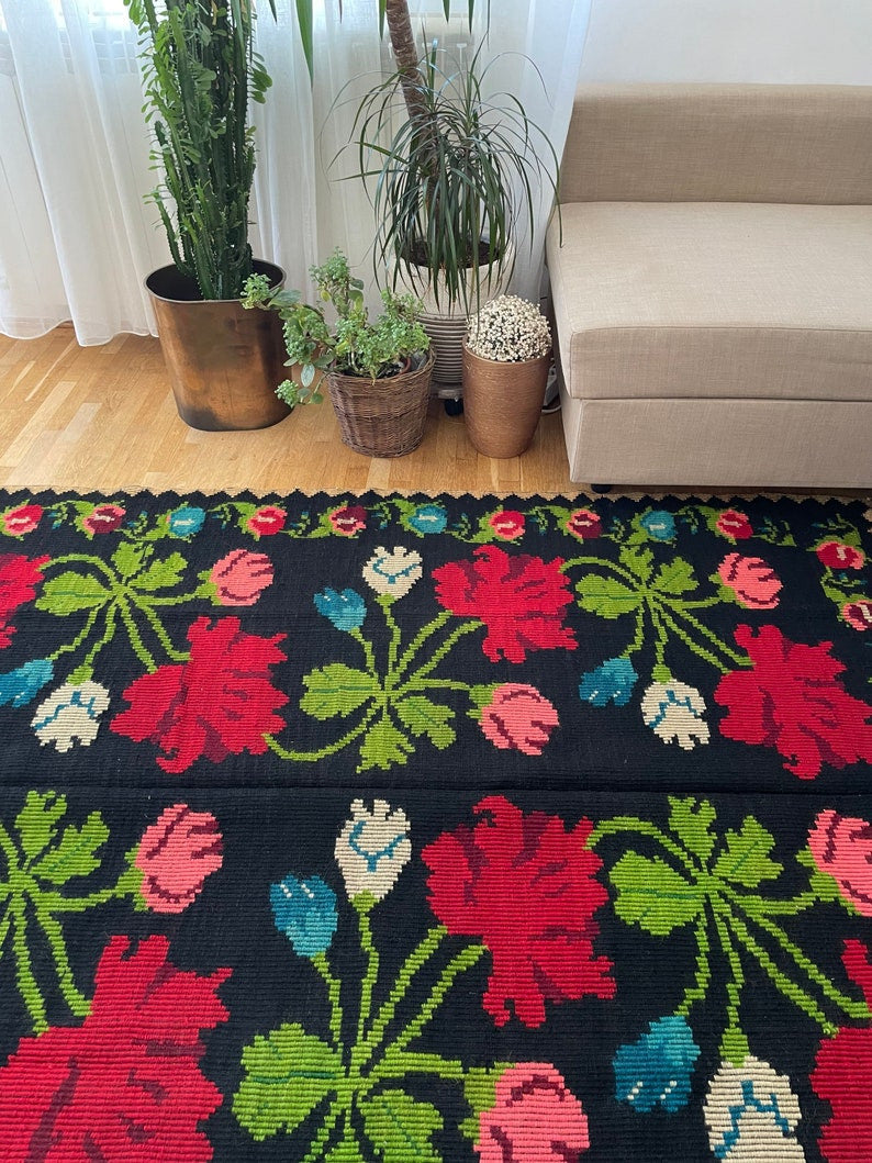 Vintage Floral Romanian Wool Rug, 220x160 cm, view 6