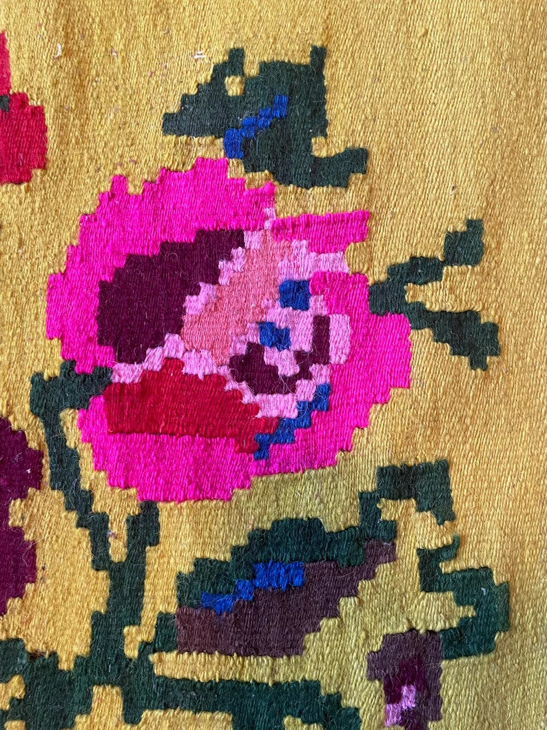 Vintage Pink & Green Floral Romanian Wool Rug, 220x160 cm, view 3