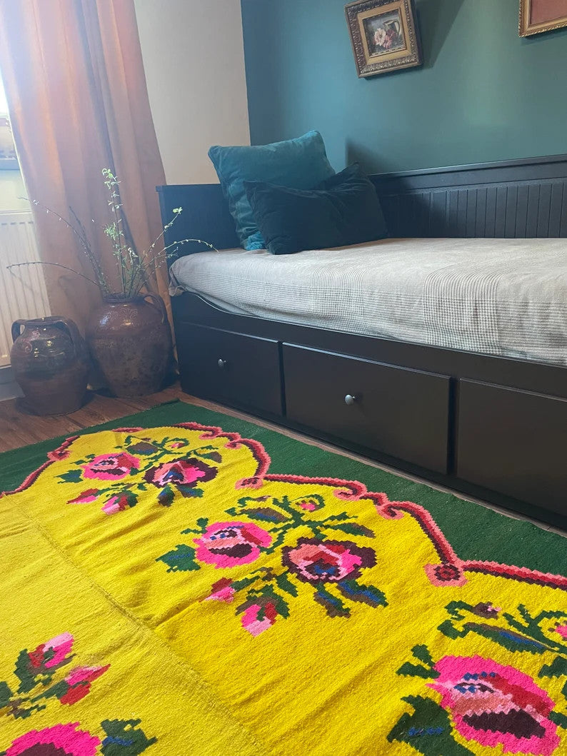 Vintage Pink & Green Floral Romanian Wool Rug, 220x160 cm, view 5