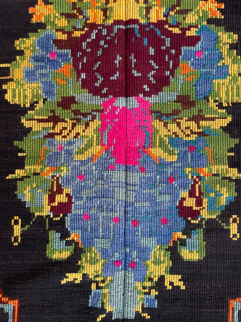 Vintage Floral Romanian Wool Rug, 227x154 cm, view 8