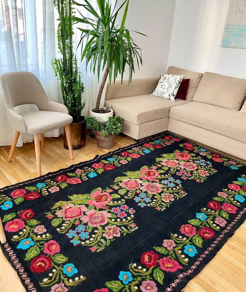 Vintage Floral Romanian Wool Rug, 250x150 cm, view 2