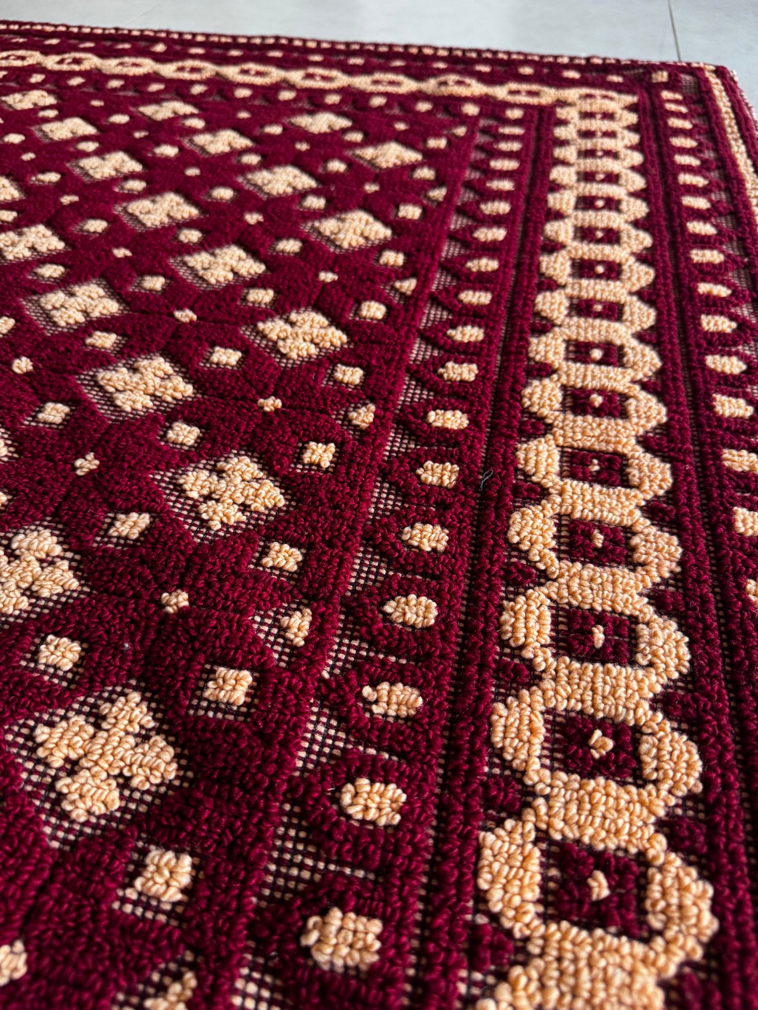 Vintage Beige Geometric Romanian Wool Rug, 200x175 cm, view 4