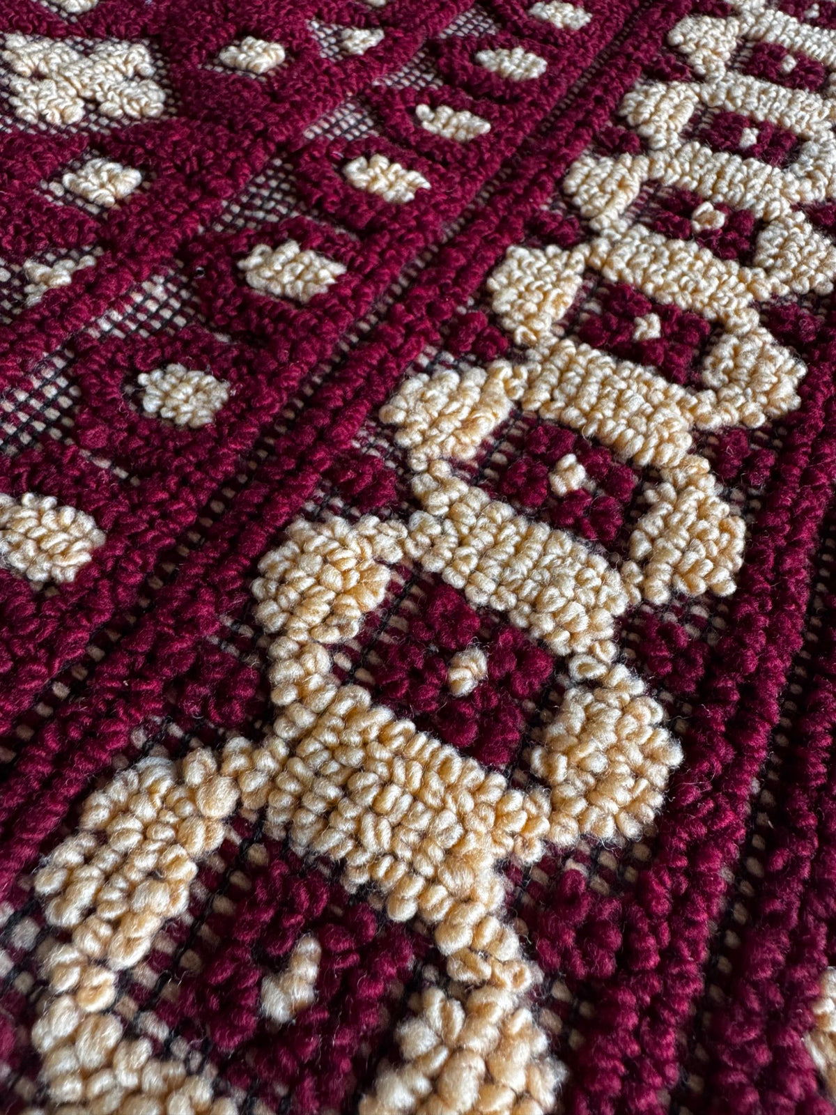 Vintage Beige Geometric Romanian Wool Rug, 200x175 cm, view 5