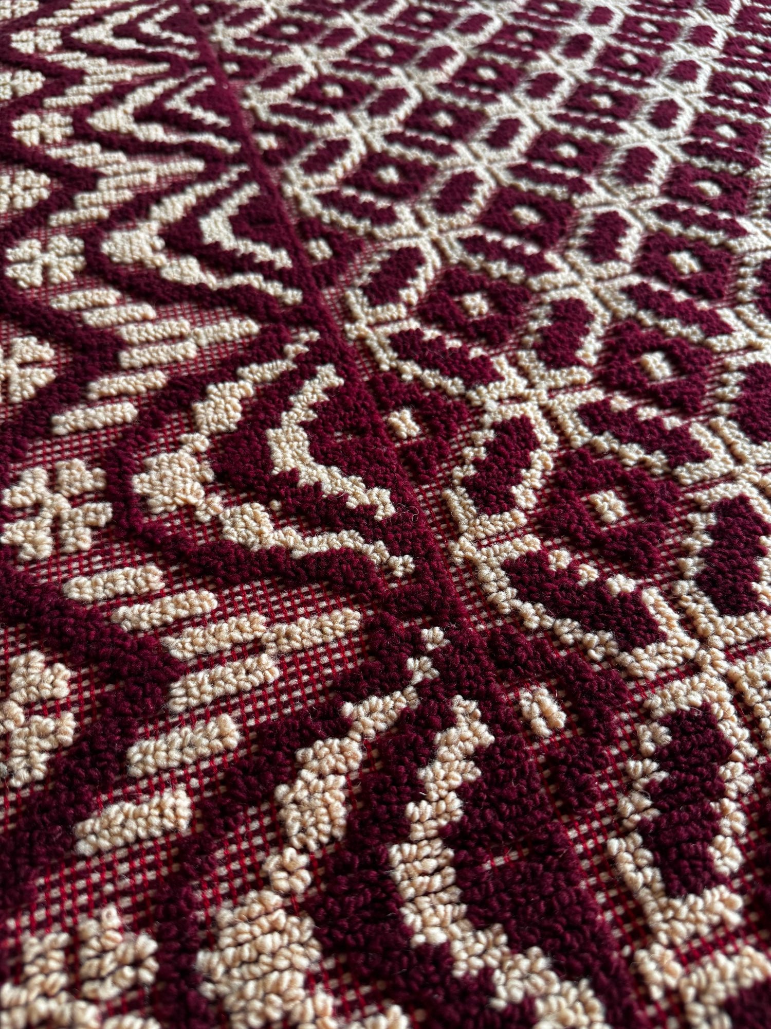 Vintage Beige Geometric Romanian Wool Rug, 220x180 cm, view 10