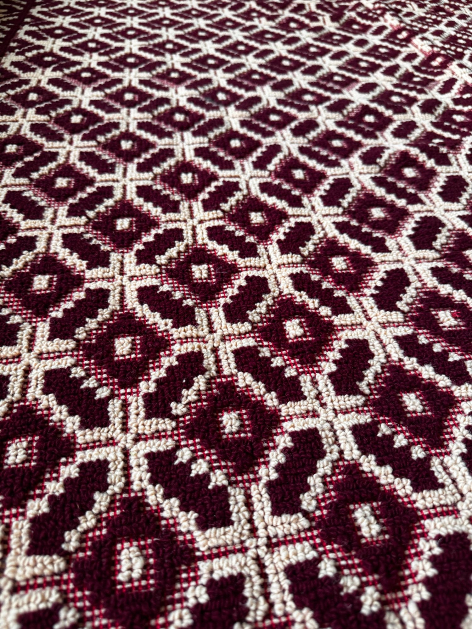 Vintage Beige Geometric Romanian Wool Rug, 220x180 cm, view 3