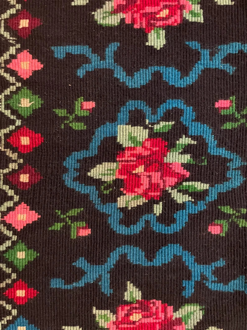 Vintage Pink Floral Romanian Wool Rug, 174x157 cm, view 10