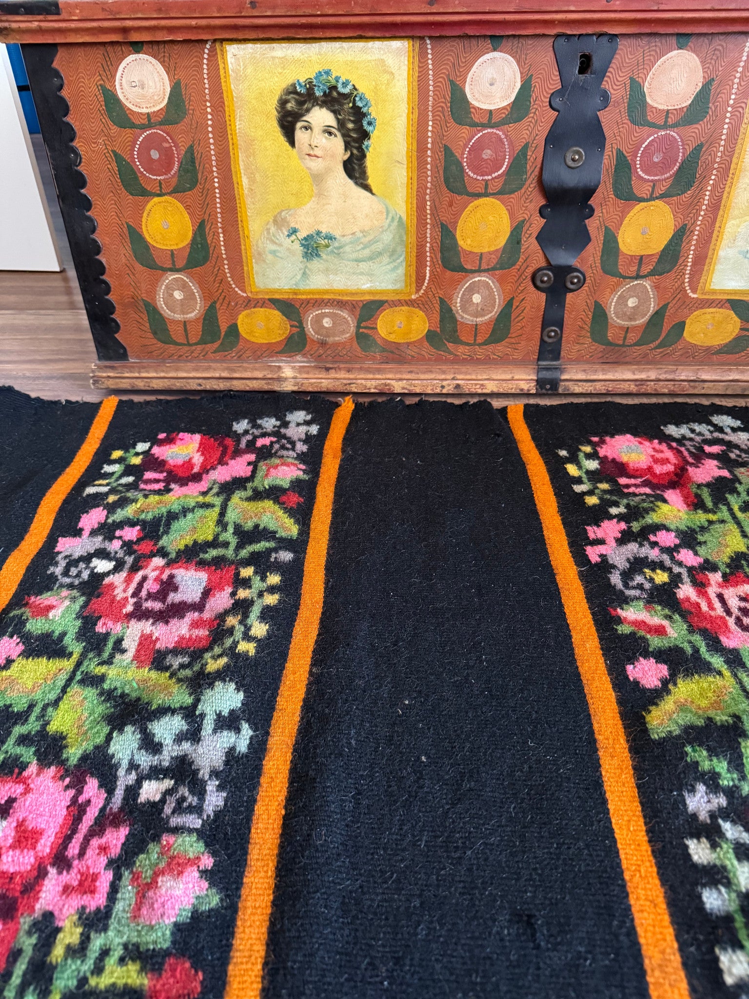 Vintage Black Floral Romanian Wool Runner Rug, 273x78 cm, view 12