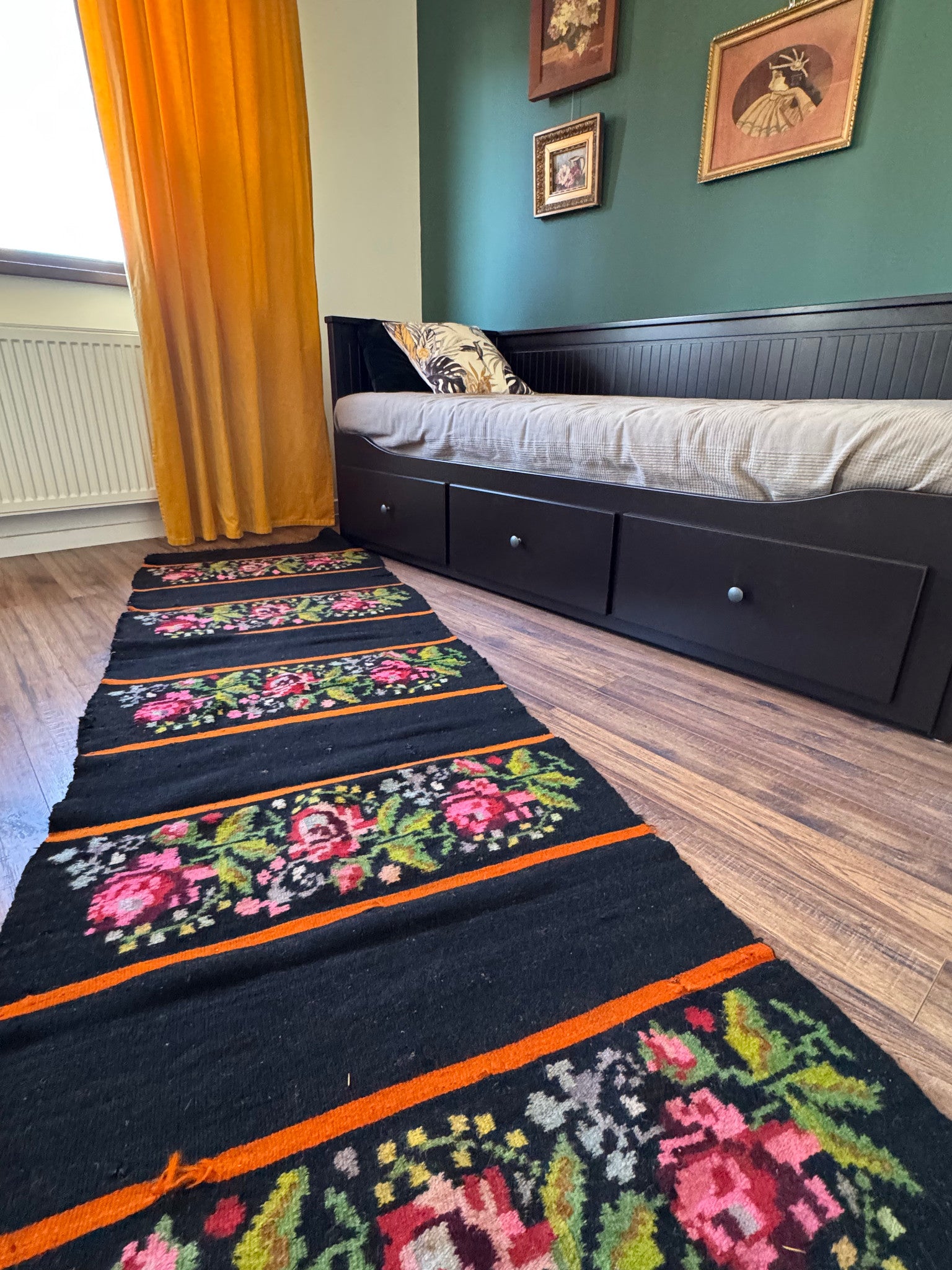 Vintage Black Floral Romanian Wool Runner Rug, 273x78 cm, view 13