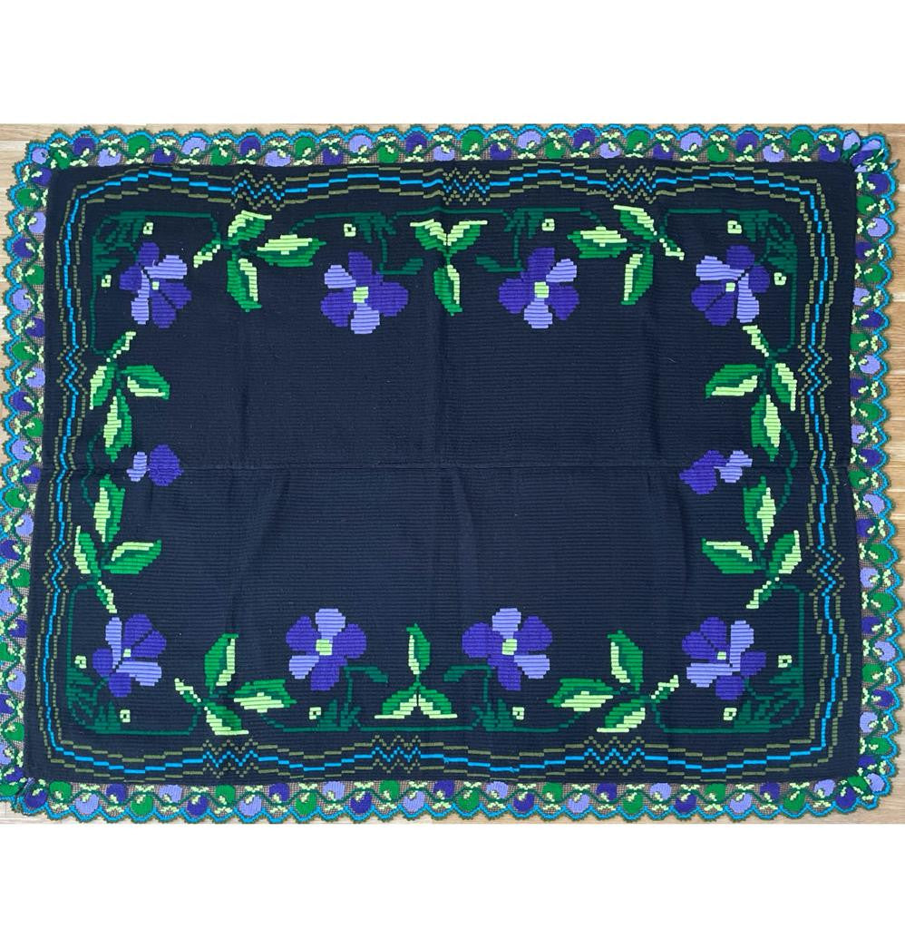 Vintage Transylvanian Wool Bedspread or Rug, 174x145 cm, view 2