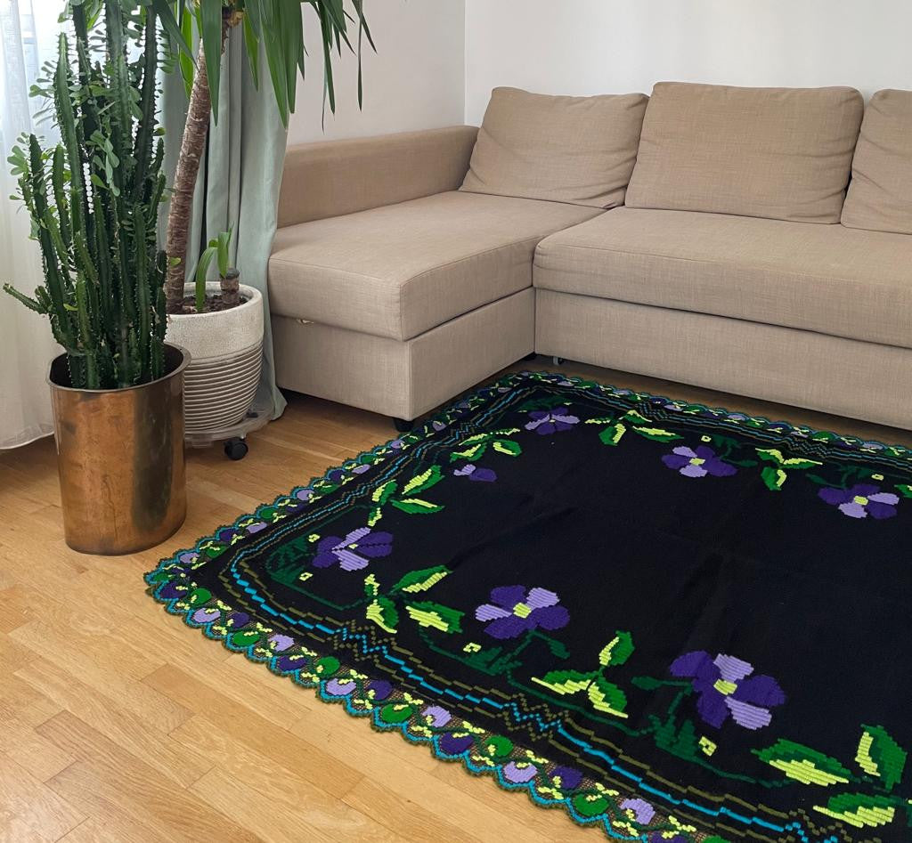 Vintage Transylvanian Wool Bedspread or Rug, 174x145 cm, view 9