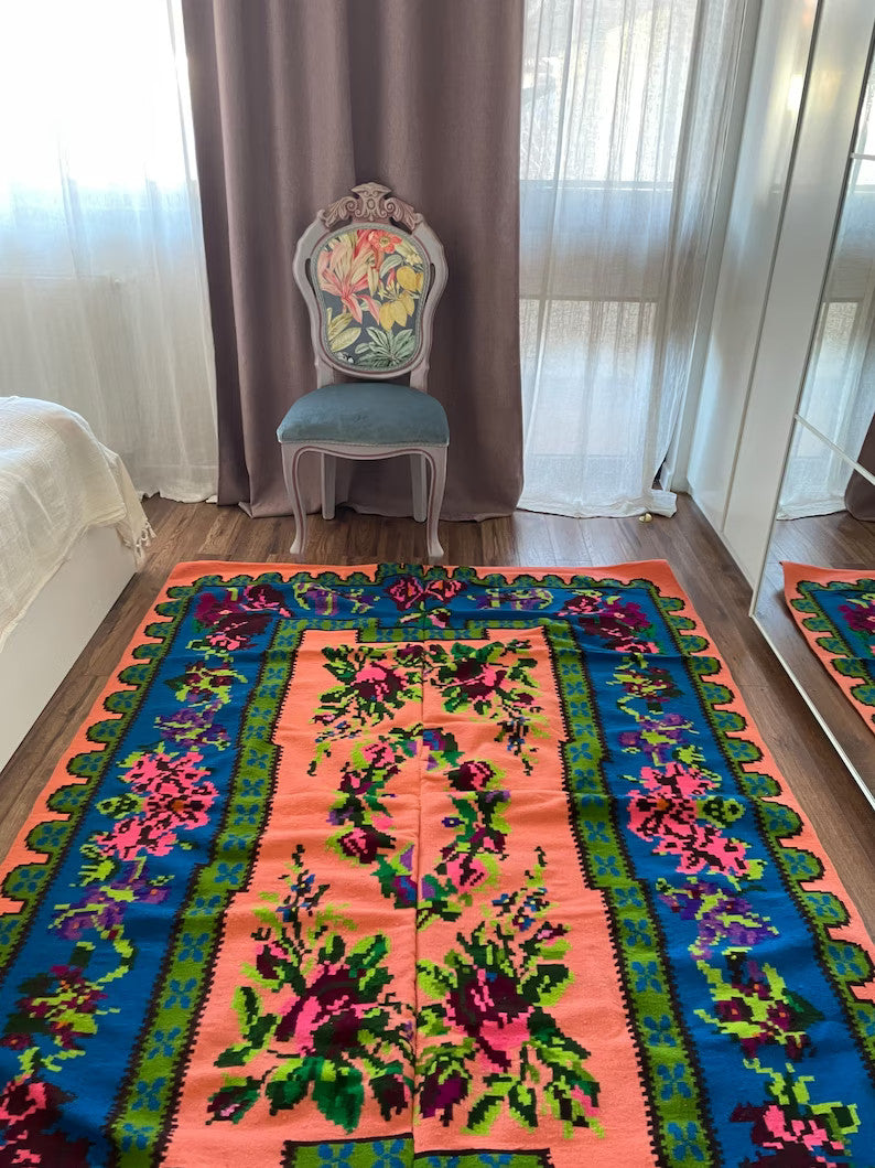 Vintage Salmon Floral Transylvanian Wool Rug, 215x152 cm, view 2