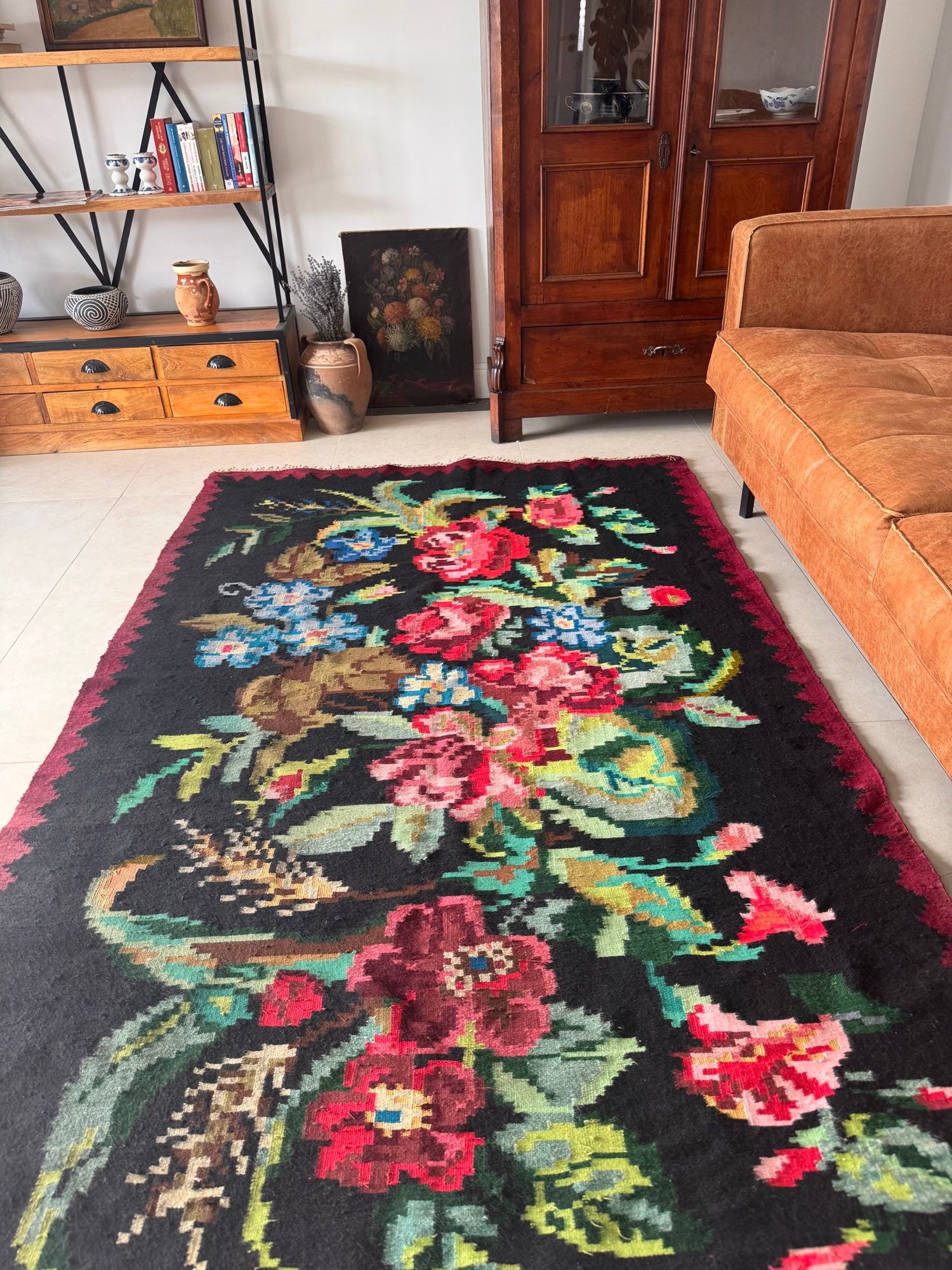 Vintage Black Floral Transylvanian Wool Rug, 230x145 cm, view 7