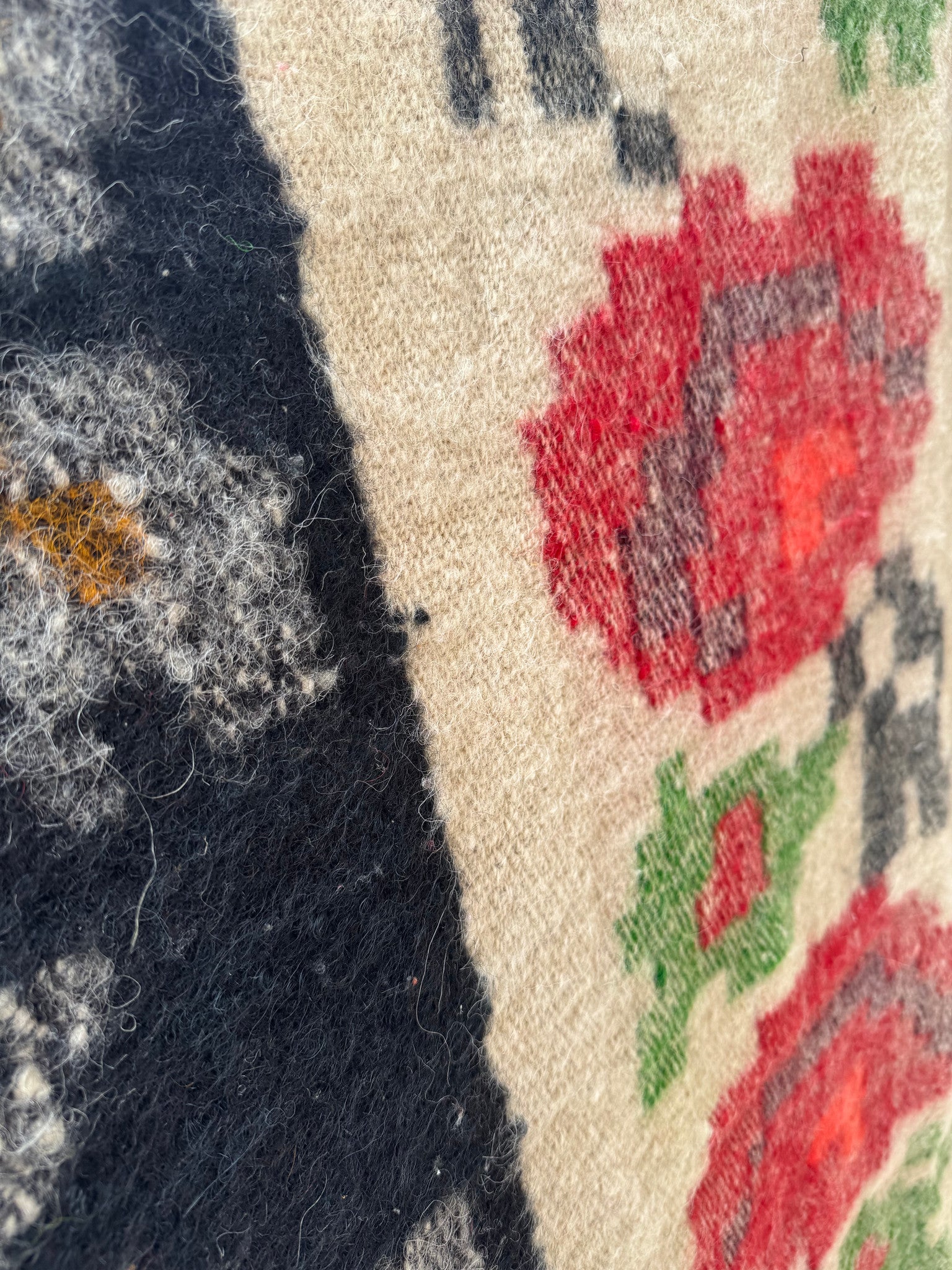 Vintage Floral Maramureș Wool Cerga Bedspread, 225x147 cm, view 9