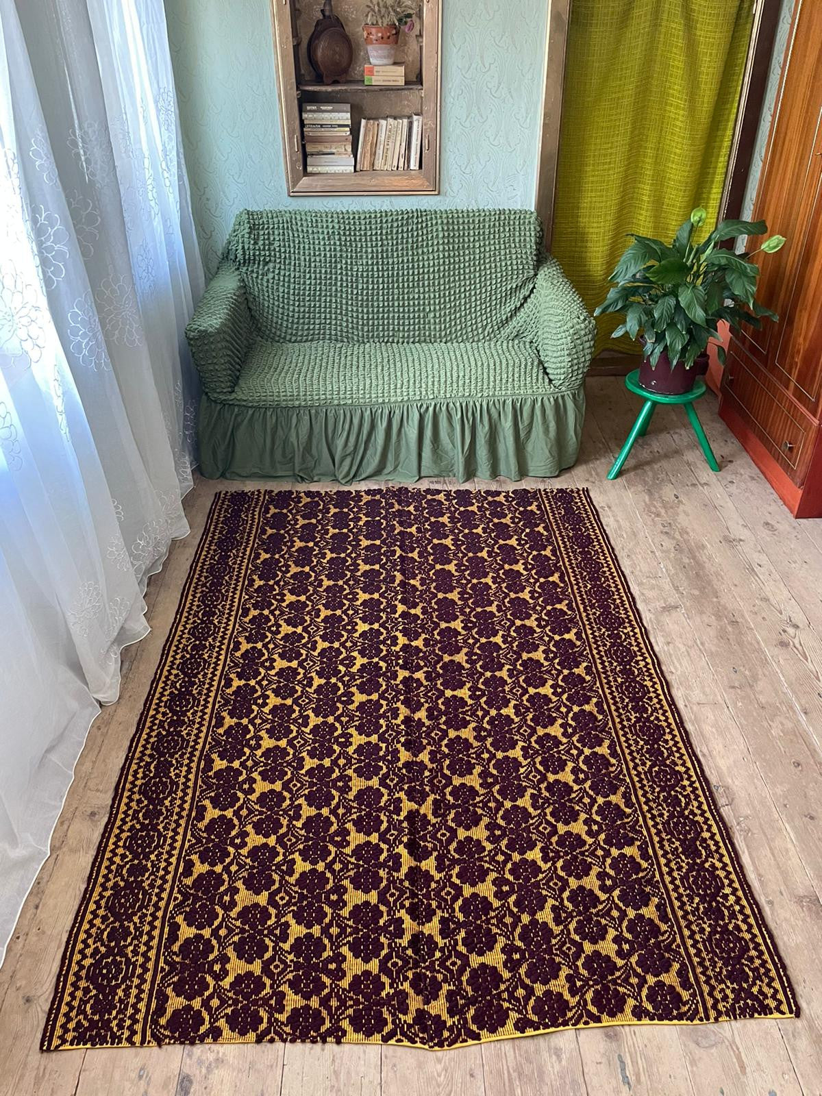 Handwoven Brown Romanian Wool Rug, 204x146 cm, view 5