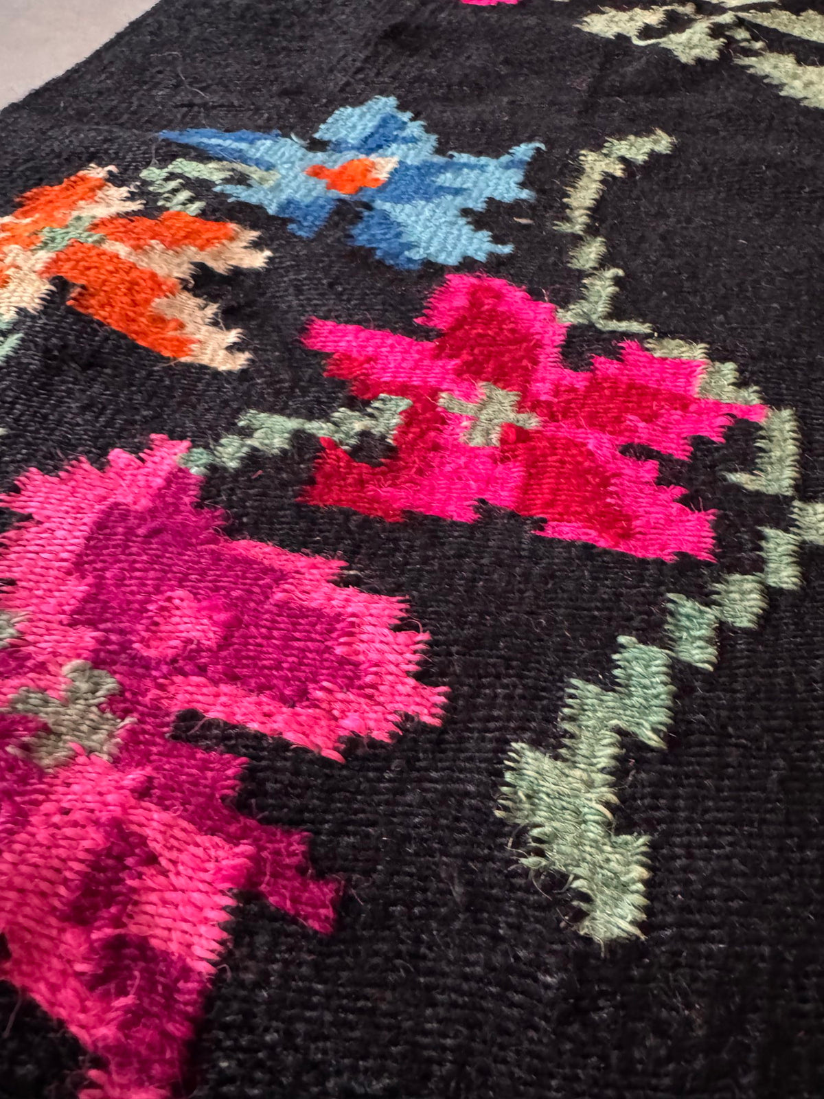 Vintage Black Floral Maramureș Wool Rug, 205x150 cm, view 11